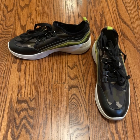 Steve Madden Shoes - Steve Madden Cavo Neoprene Camo/Rainbow Sneaker